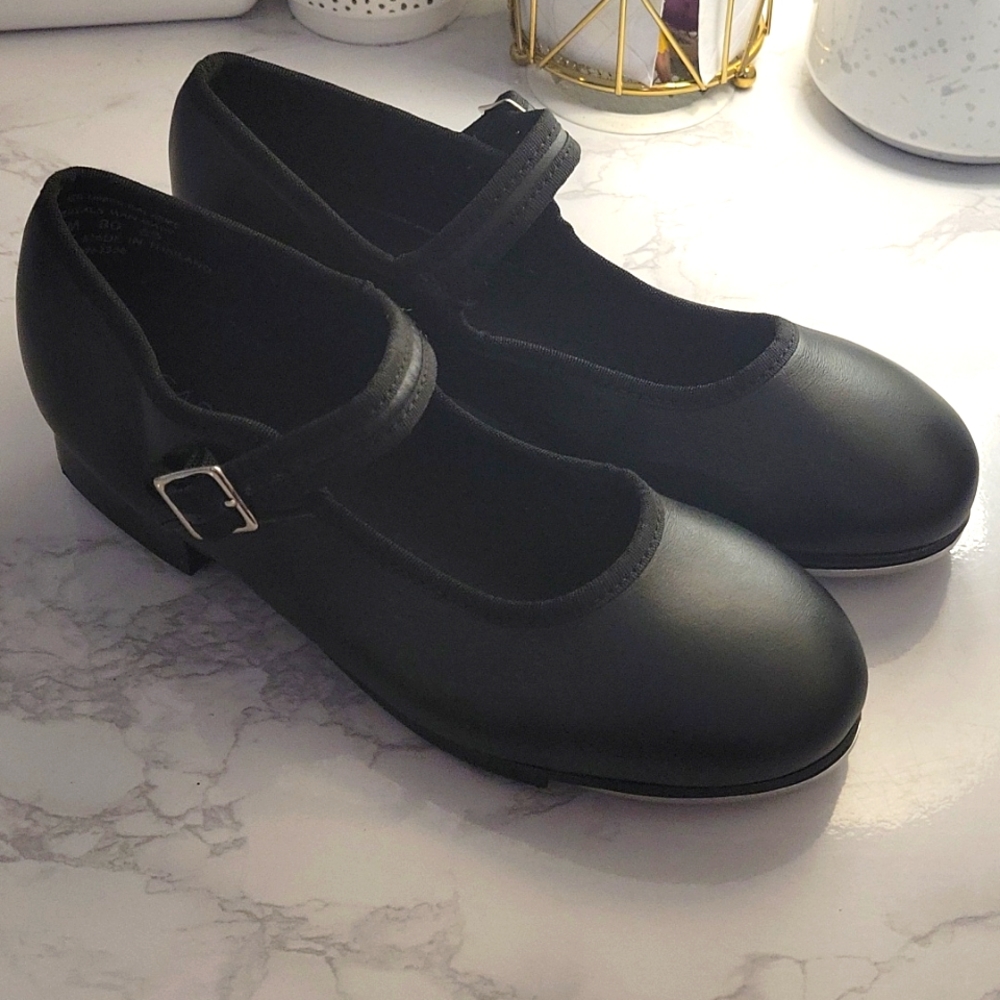 Capezio girl tap shoes black
